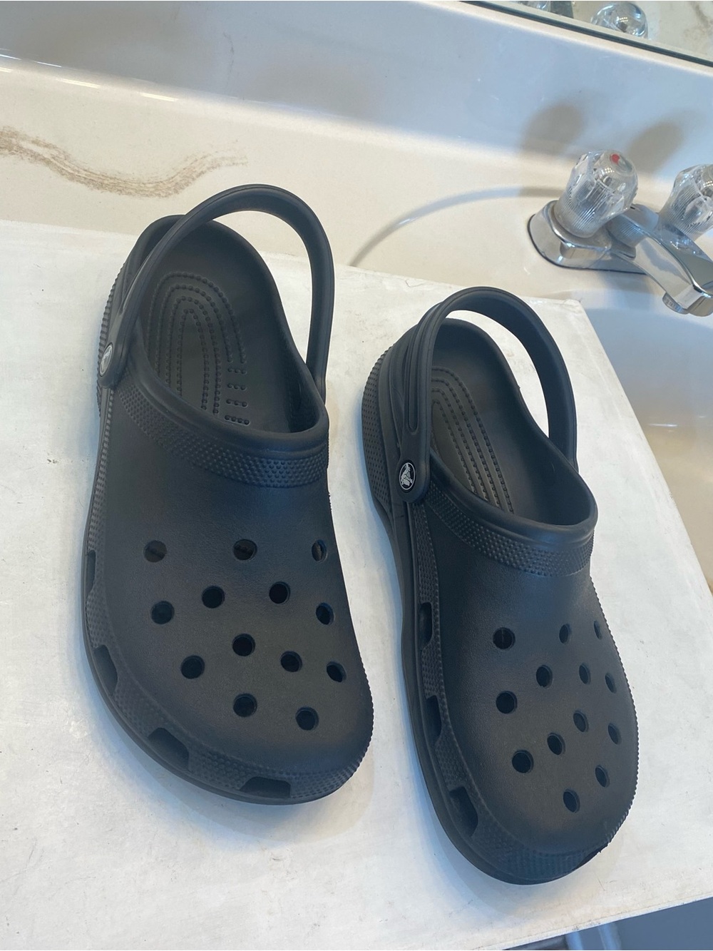 Crocs Classic clogs Men’s size 12 good condition clean interior.
